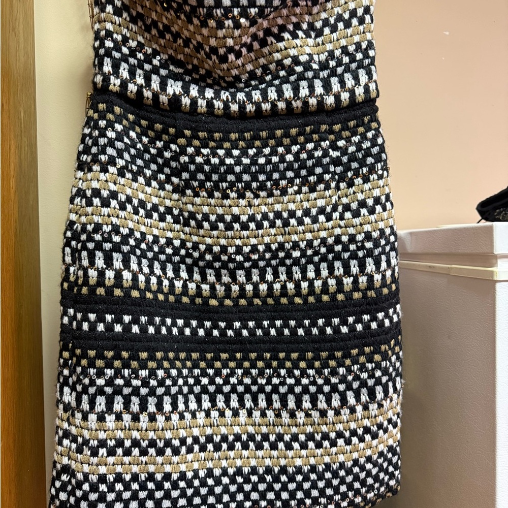 Elliatt Black and White Strapless Sheath Dress